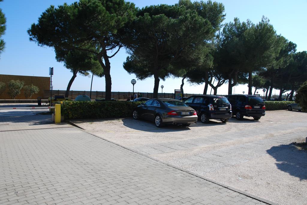 Lignano Sabbiadoro Sea Front Apartment Exterior foto
