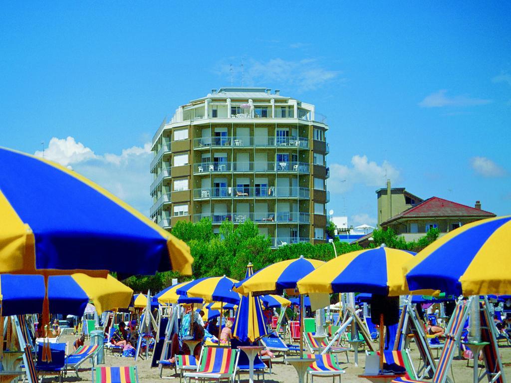 Lignano Sabbiadoro Sea Front Apartment Exterior foto