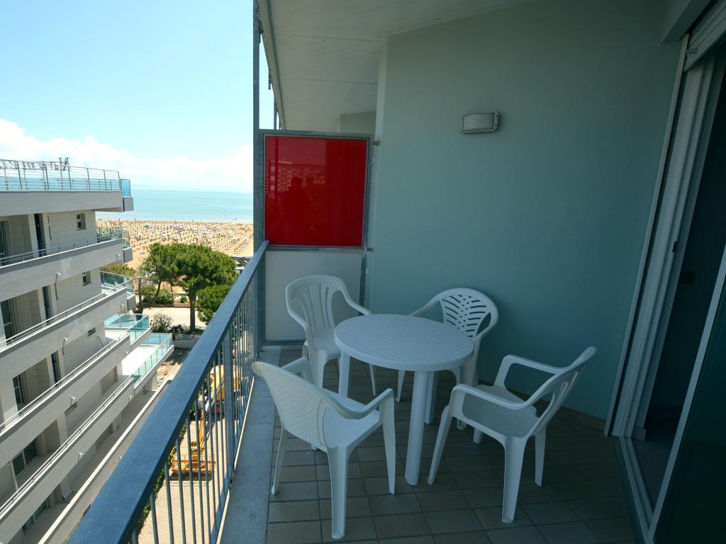 Lignano Sabbiadoro Sea Front Apartment Exterior foto