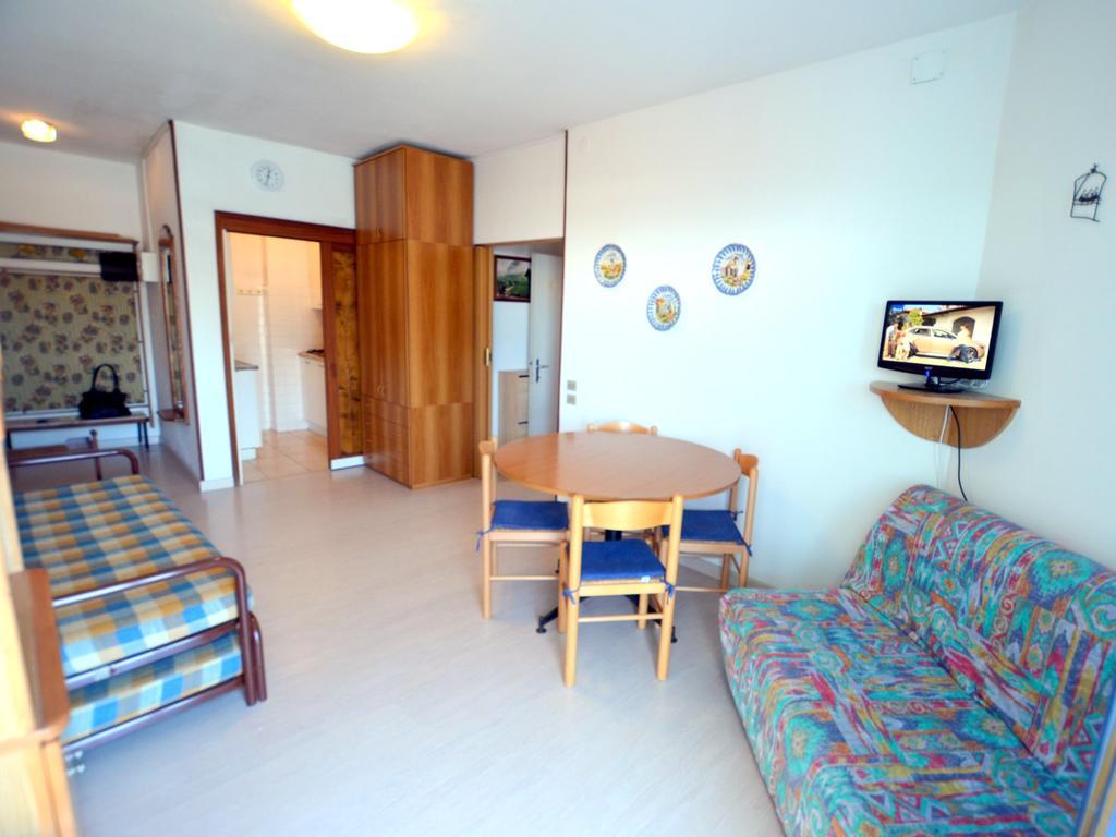 Lignano Sabbiadoro Sea Front Apartment Exterior foto