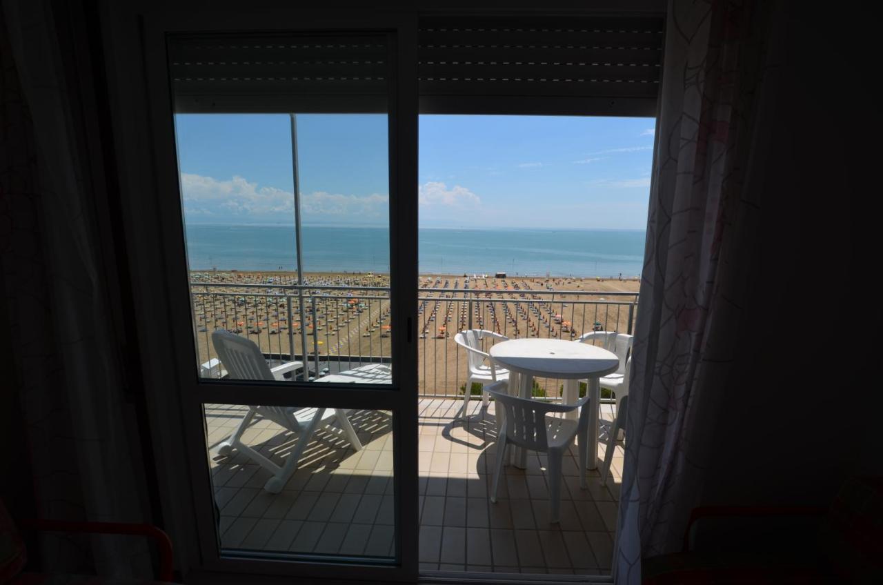 Lignano Sabbiadoro Sea Front Apartment Exterior foto