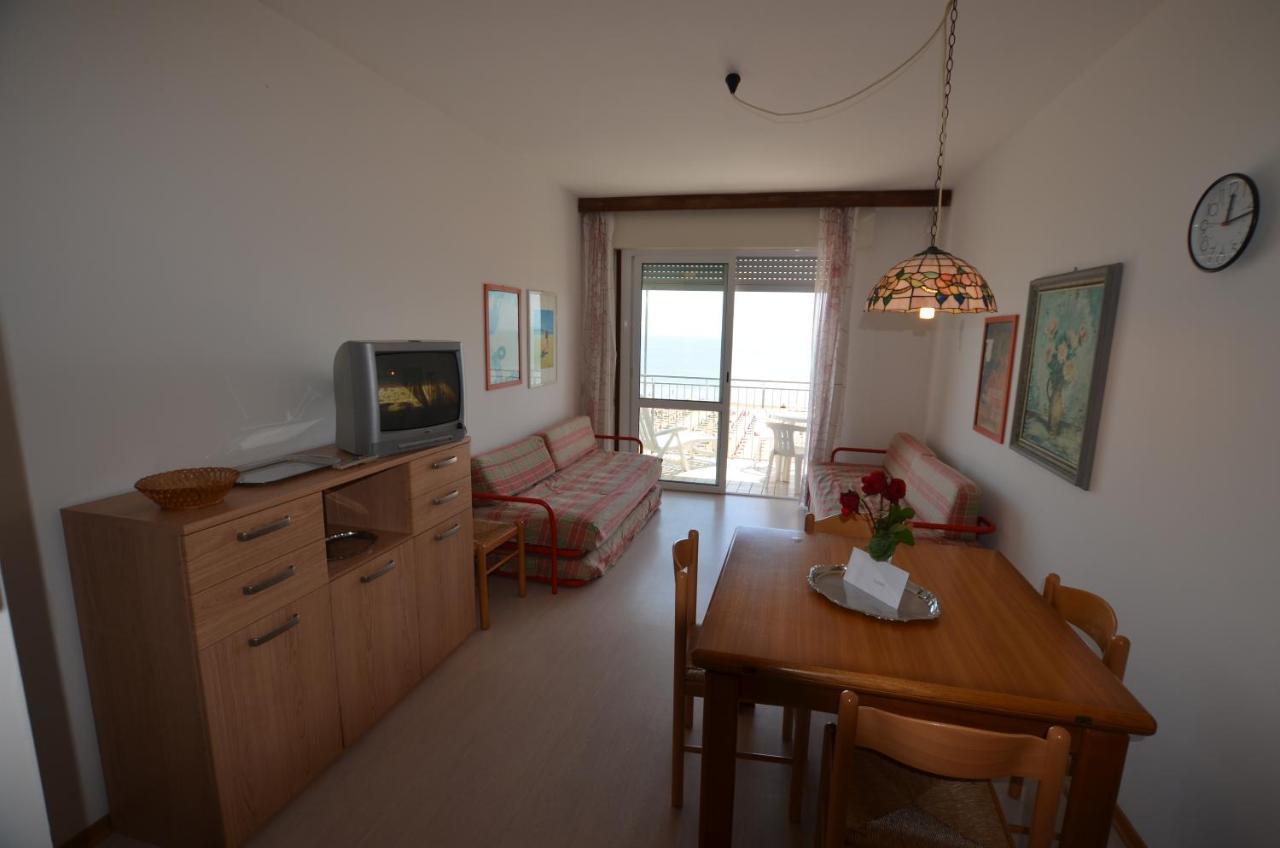Lignano Sabbiadoro Sea Front Apartment Exterior foto
